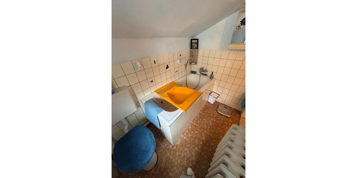 Reihenhaus Ohrdruf - 7 Zimmer, 128 m&sup2;, 185.000&euro; | Angebot:26962381