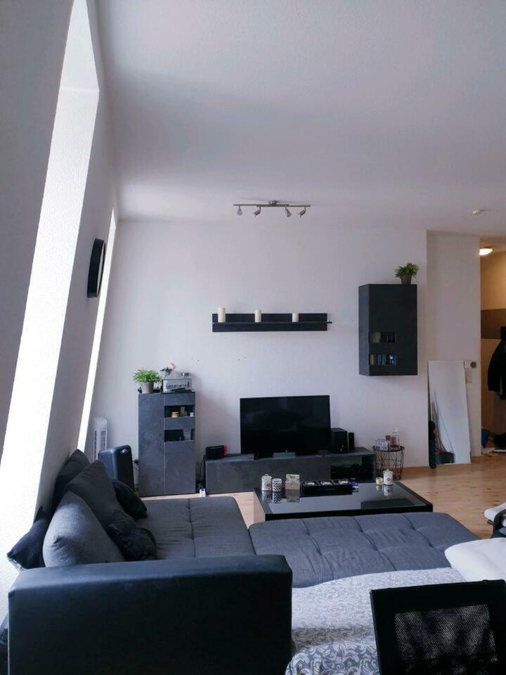 Ideal für (junges) Pärchen - Schick,großzügig,bezahlbar. Zentral