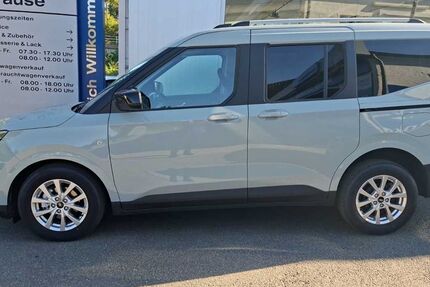Ford Tourneo Courier 1.030 km 26.895 &euro; Petershagen 32469