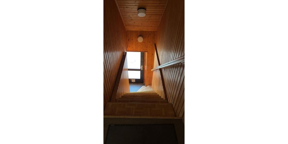 Dachgeschoßwohnung Neunkirchen Heinitz - 5 Zimmer, 150 m&sup2;, 900&euro; | Angebot:26495176