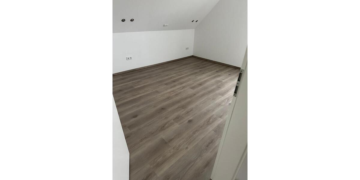 Etagenwohnung Rhauderfehn - 3 Zimmer, 100 m&sup2;, 205.000&euro; | Angebot:26957524