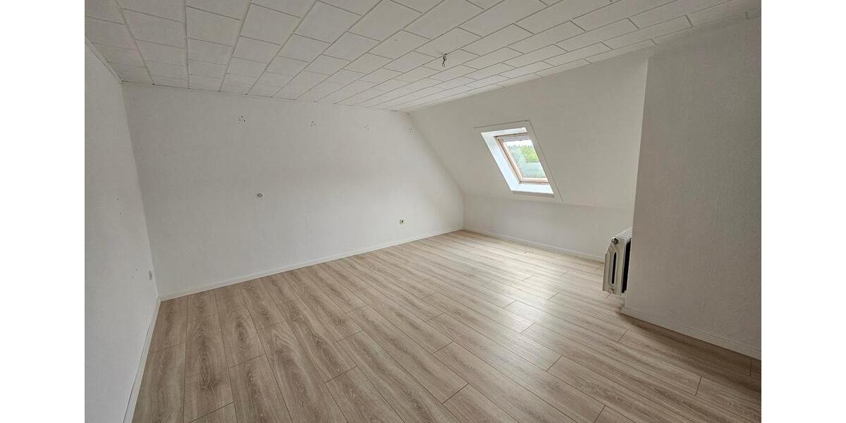 Dachgeschoßwohnung Oberharz am Brocken Benneckenstein - 5 Zimmer, 160 m&sup2;, 800&euro; | Angebot:26058823