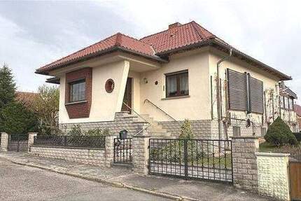 Gepflegtes EFH im Bungalowstil in Roßleben 5 zimmer