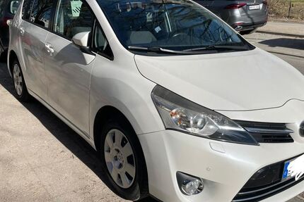 Toyota Verso 140.190 km 9.999 &euro; Hamburg 22417