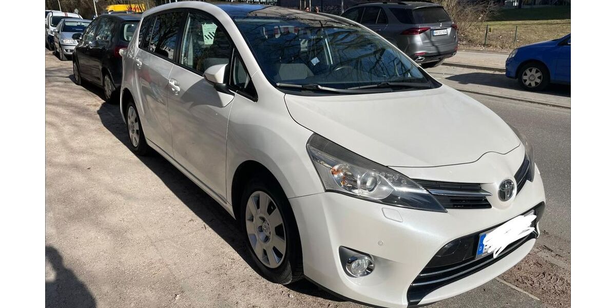 Toyota Verso 140.190 km 9.999 &euro; Hamburg 22417