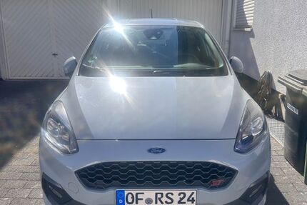 Ford Fiesta 126.500 km 14.300 &euro; rodgau 63110