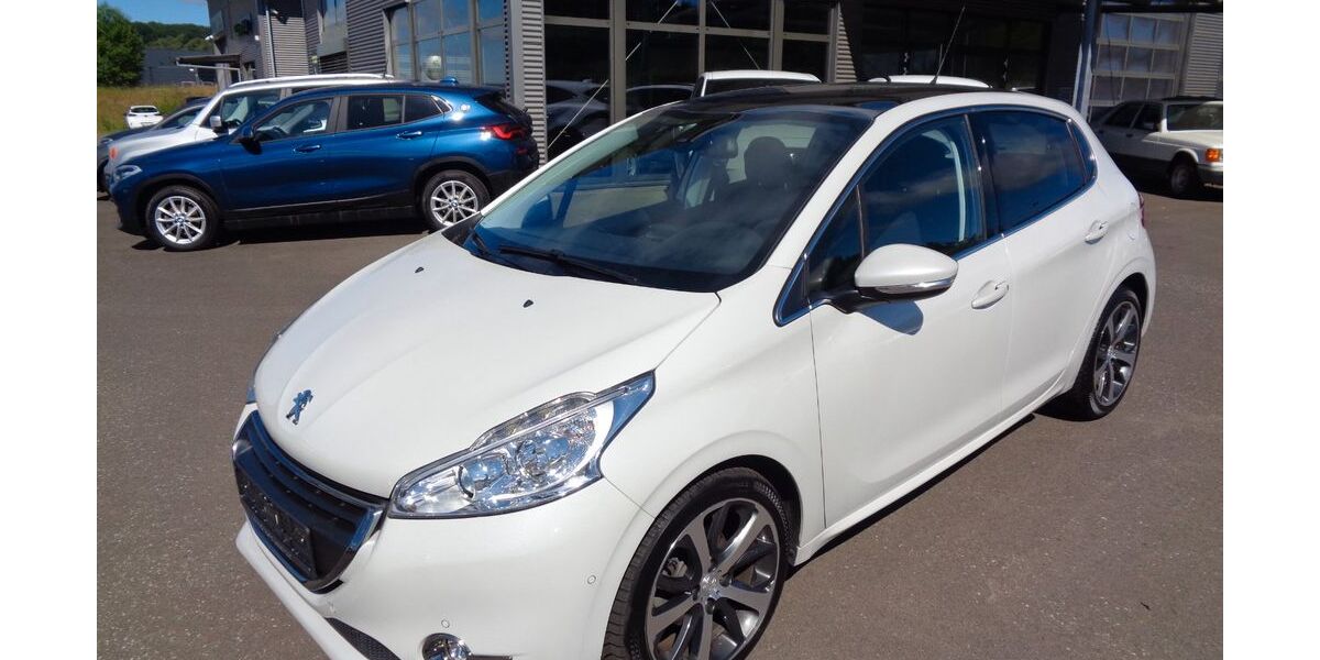 Peugeot 208 48.000 km 11.999 &euro; Lebach 66822