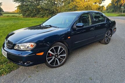 Nissan Maxima