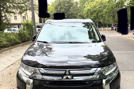 Mitsubishi Plug-in Hybrid Outlander 103.600 km 17.750 &euro; Berlin 12103