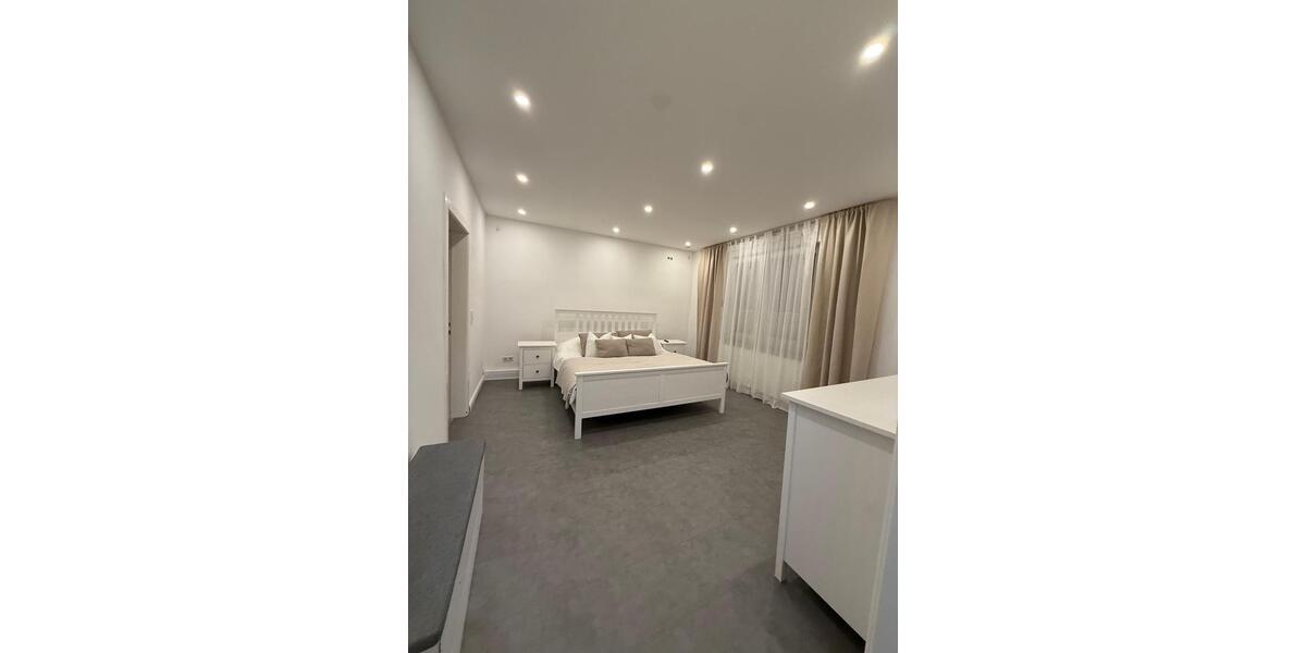 Einfamilienhaus Warendorf - 8 Zimmer, 2 m&sup2;, 2.200&euro; | Angebot:24858437