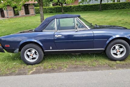 Fiat 124 Spider 125.000 km 7.500 &euro; Hamburg 22765