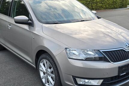 Skoda Rapid 103.500 km 8.899 &euro; Detmold 32756