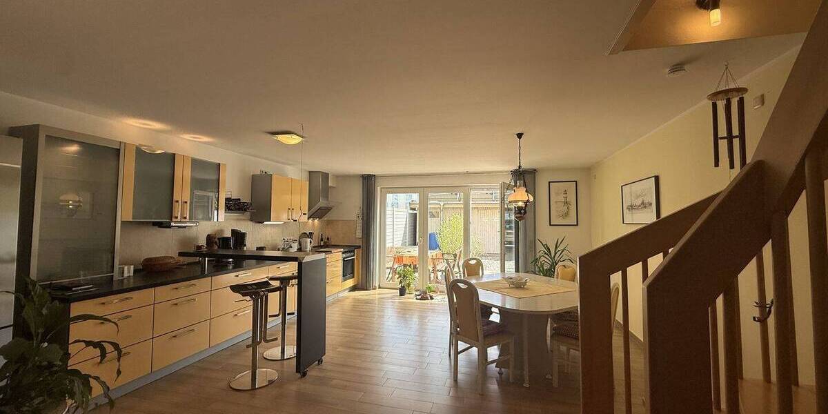 Reihenmittelhaus Rostock Kröpeliner Tor-Vorstadt - 5 Zimmer, 163 m&sup2;, 665.000&euro; | Angebot:26851340