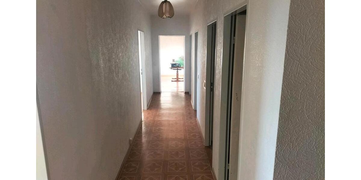 Etagenwohnung Lahr (Schwarzwald) - 3 Zimmer, 82 m&sup2;, 190.000&euro; | Angebot:26754828
