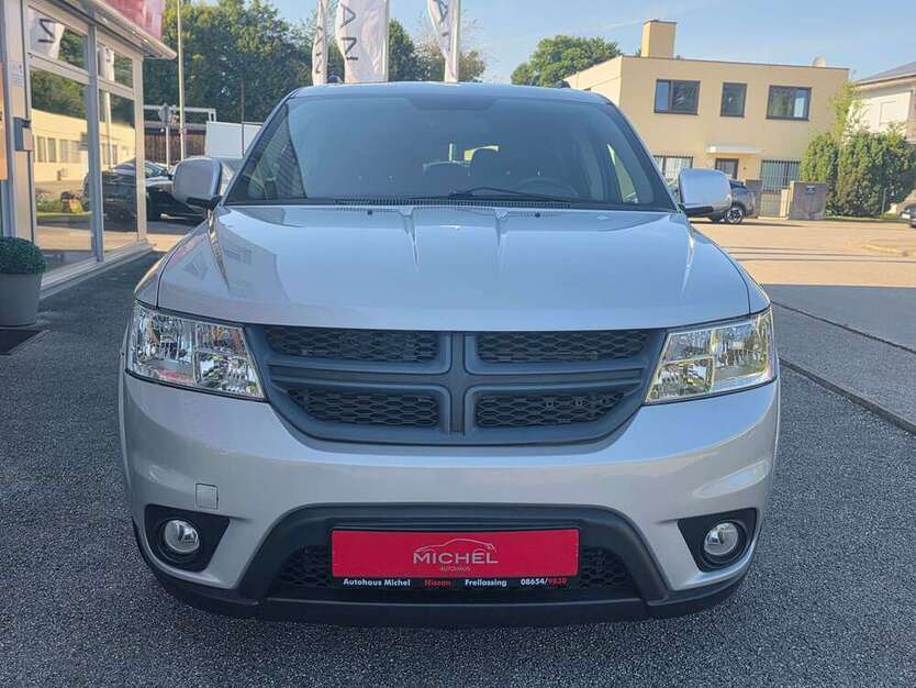 Fiat Freemont 128.800 km 7.990 € Freilassing 83395