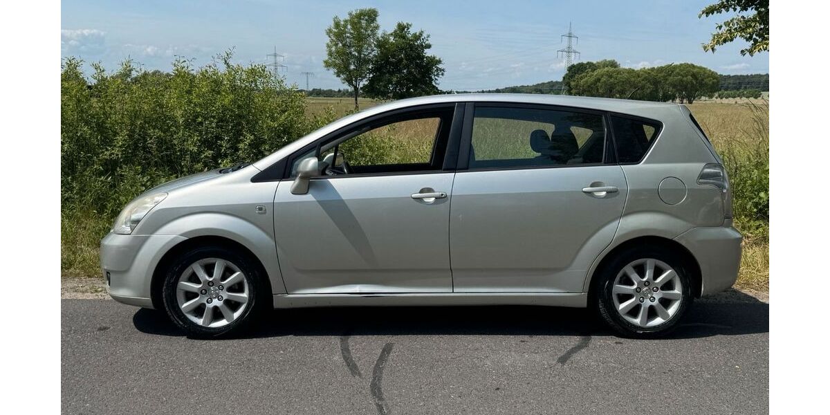Toyota Corolla Verso 124.665 km 3.650 &euro; Berlin 13629