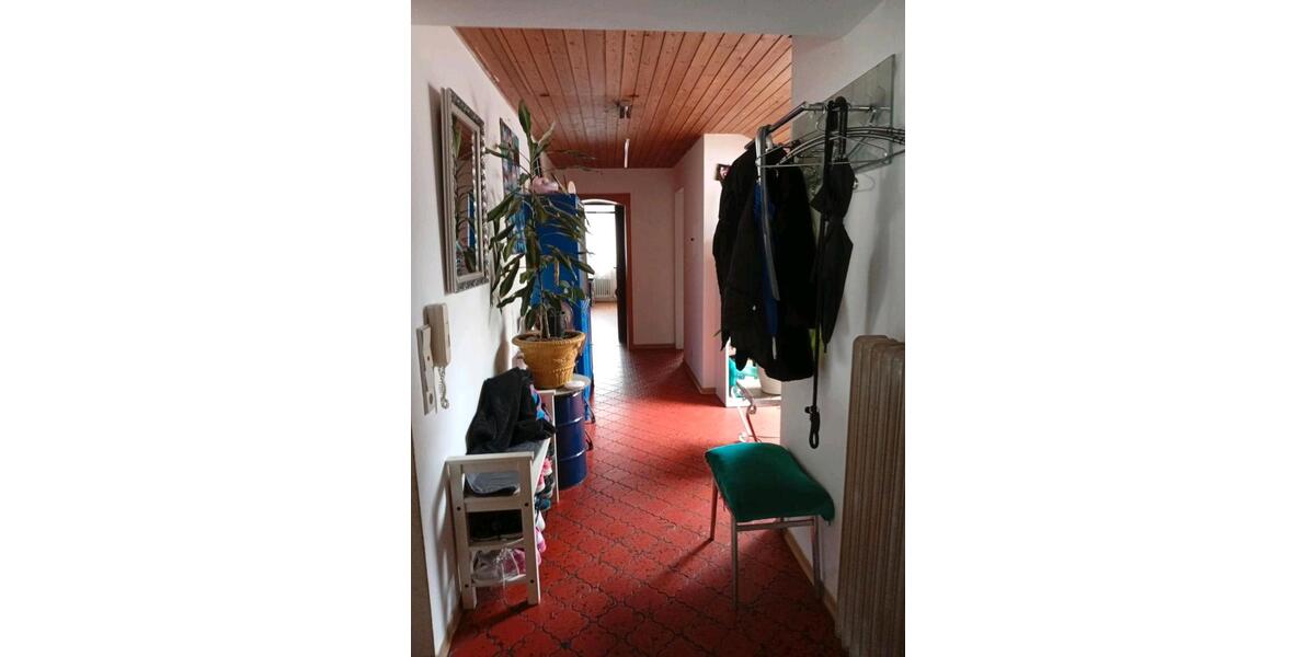 Dachgeschoßwohnung Achern - 3 Zimmer, 90 m&sup2;, 1.150&euro; | Angebot:26676212