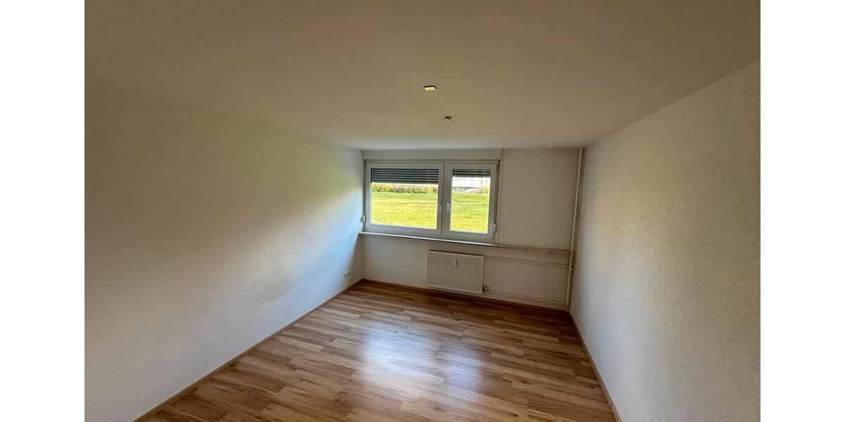 Erdgeschoßwohnung Pforzheim Eutingen - 3 Zimmer, 80 m&sup2;, 1.205&euro; | Angebot:25407198