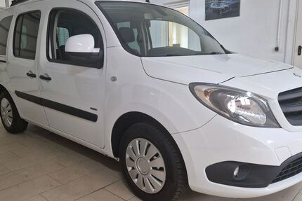 Mercedes-Benz Citan 220.000 km 7.999 &euro; Dresden 01139
