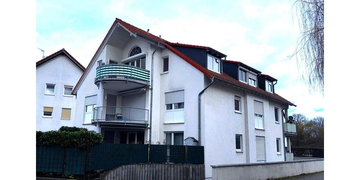 Dachgeschoßwohnung Wiesbaden Mainz-Kastel - 2 Zimmer, 65 m&sup2;, 1.160&euro; | Angebot:25899521