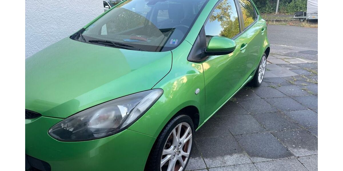 Mazda 2 165.400 km 2.999 &euro; Mannheim 68305
