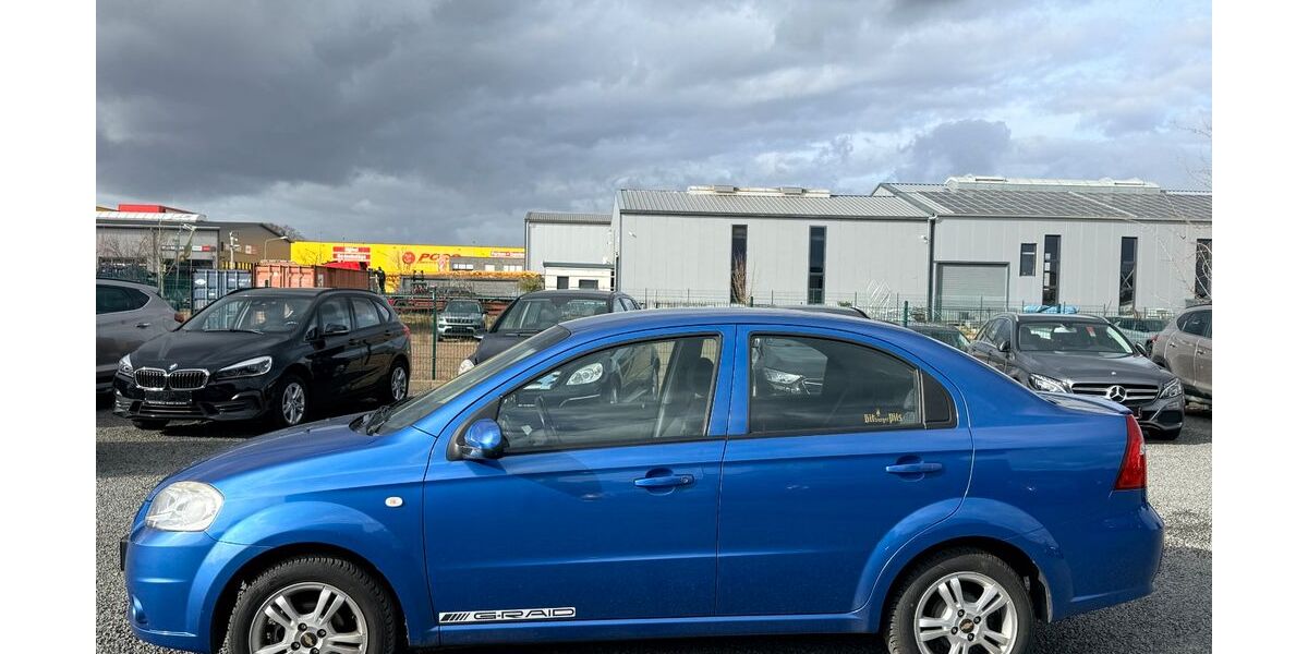 Chevrolet Aveo 142.000 km 1.650 &euro; Düren 52351