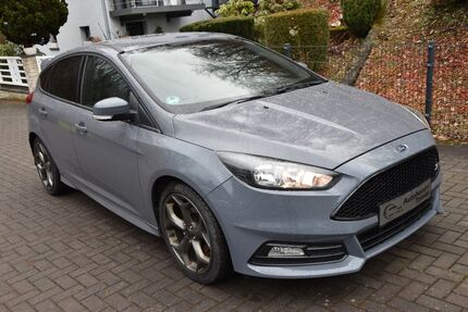 Ford Focus 206.000 km 9.999 &euro; Trimbs 56753