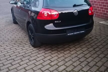 VW Golf 194.000 km 2.500 &euro; Wagenfeld 49419