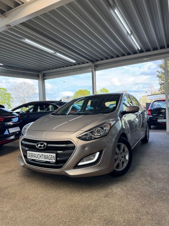 i30