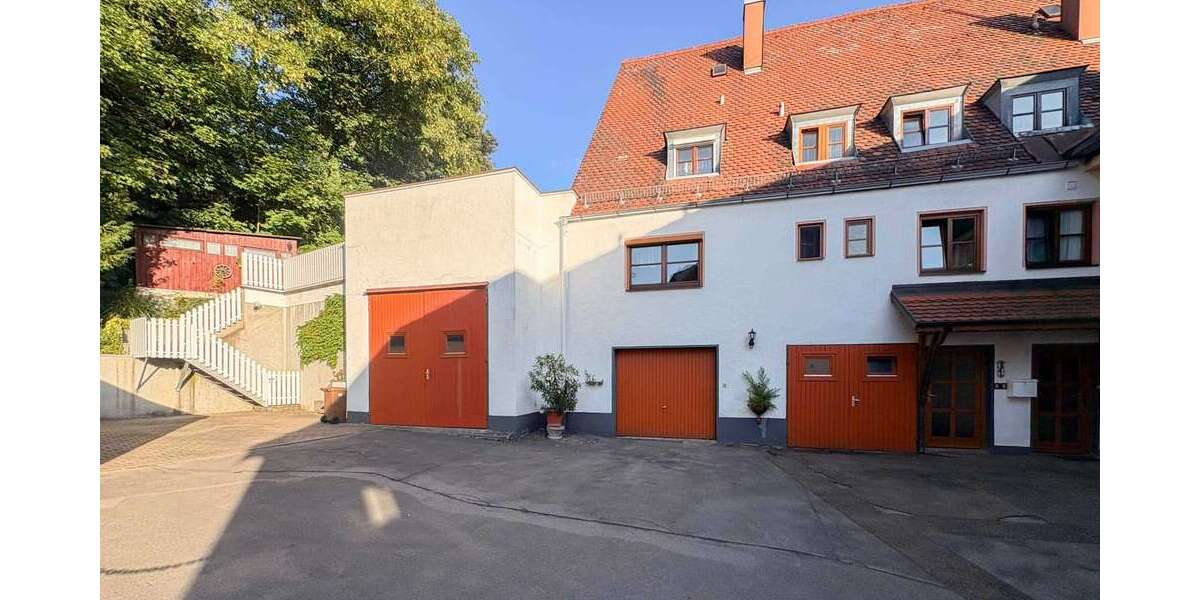 Einfamilienhaus Friedberg - 12 Zimmer, 360 m&sup2;, 1.150.000&euro; | Angebot:27115647