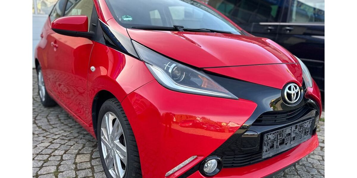Toyota Aygo (X) 80.000 km 7.999 &euro; Gerolzhofen 97447