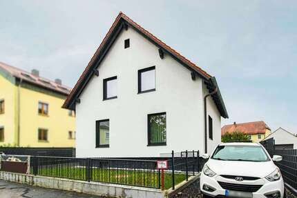 Haus zum Kaufen in Maxhütte-Haidhof 739.900 € 140.29 m²