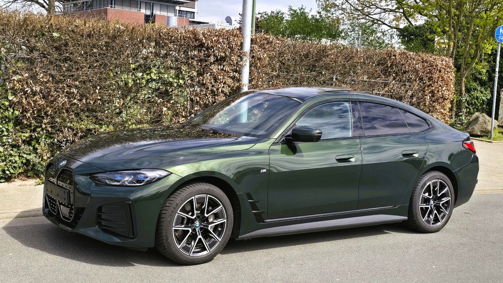 BMW i4 45.885 km 36.480 &euro; Osnabrück 49084