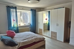 Großzügiges Wohnen für zwei Generationen: Poolbereich mit Poolbar und barrierefreiem EG - Zweifamilienhaus Katzweiler | Angebot:27131010