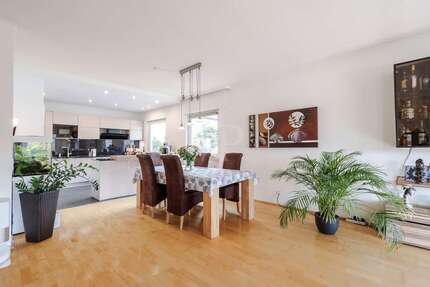 Haus Usingen - 6.5 Zimmer, 203 m&sup2;, 649.000&euro; | Angebot:26869669