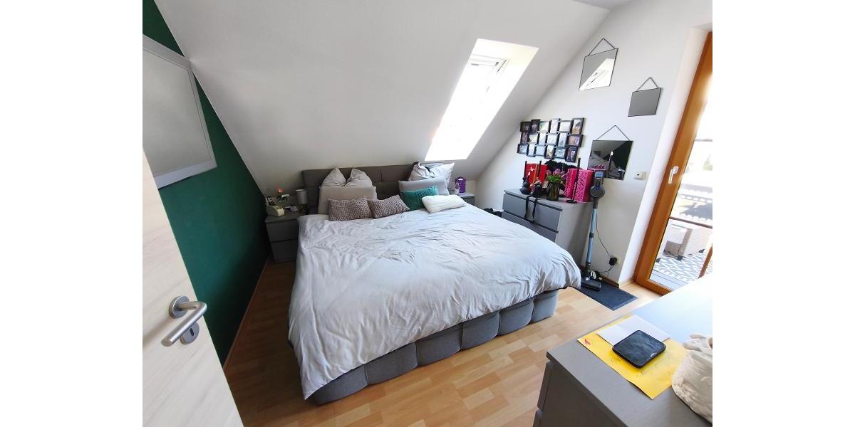 4 Zi. Wohnung in DG Galerie mit Garten (auf Wunsch), Balkon und Garage in Höchstadt OT - Etagenwohnung Höchstadt OT | Angebot:26409507