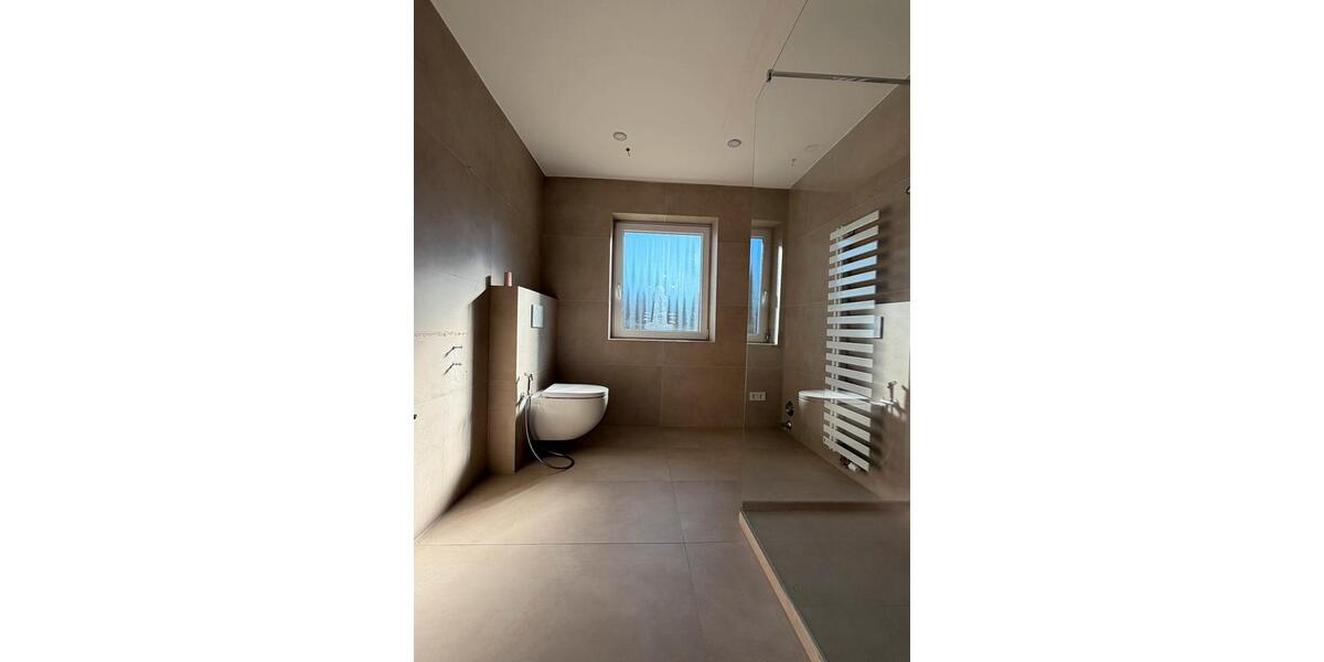 Maisonettenwohnung Hennef (Sieg) - 4 Zimmer, 153 m&sup2;, 2.000&euro; | Angebot:26261247