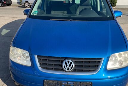 VW Touran 256.000 km 850 &euro; Speyer 67346