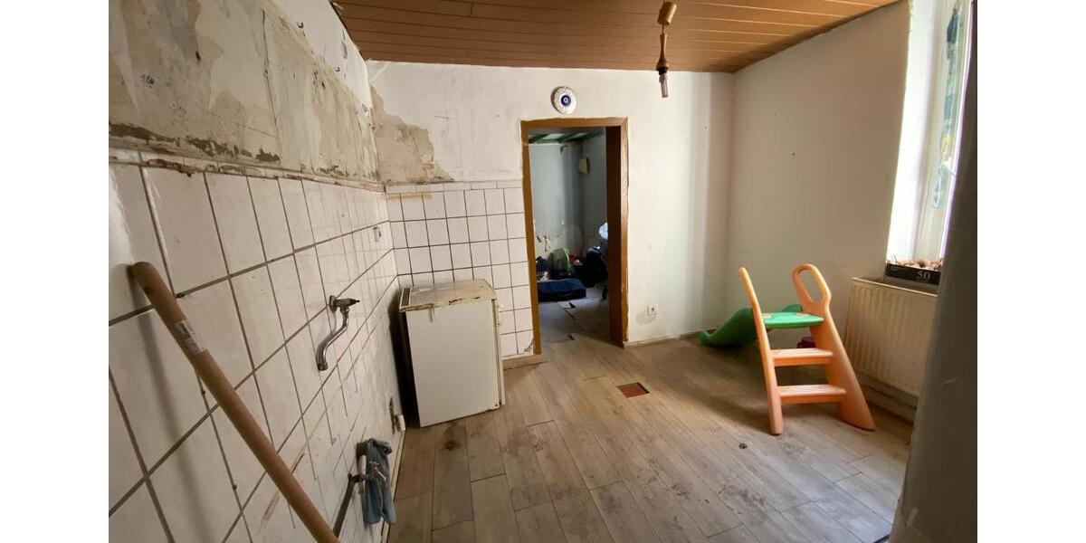 Mehrfamilienhaus, Wohnhaus Düren Mariaweiler-Hoven - 14 Zimmer, 220 m&sup2;, 347.000&euro; | Angebot:24630382