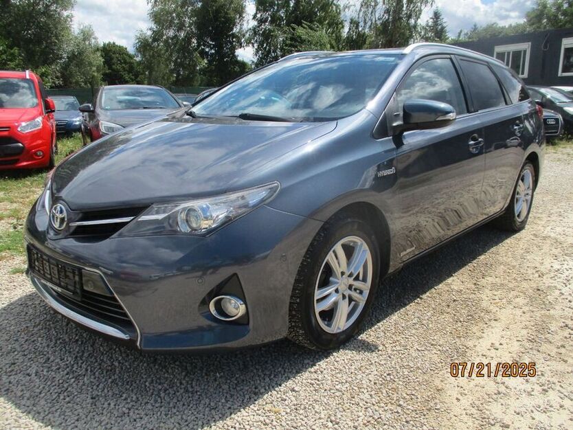 Auris