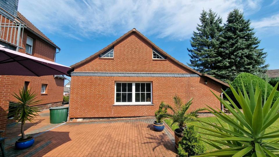 Einfamilienhaus Holzminden - 12 Zimmer, 320 m&sup2;, 2.000&euro; | Angebot:26037589