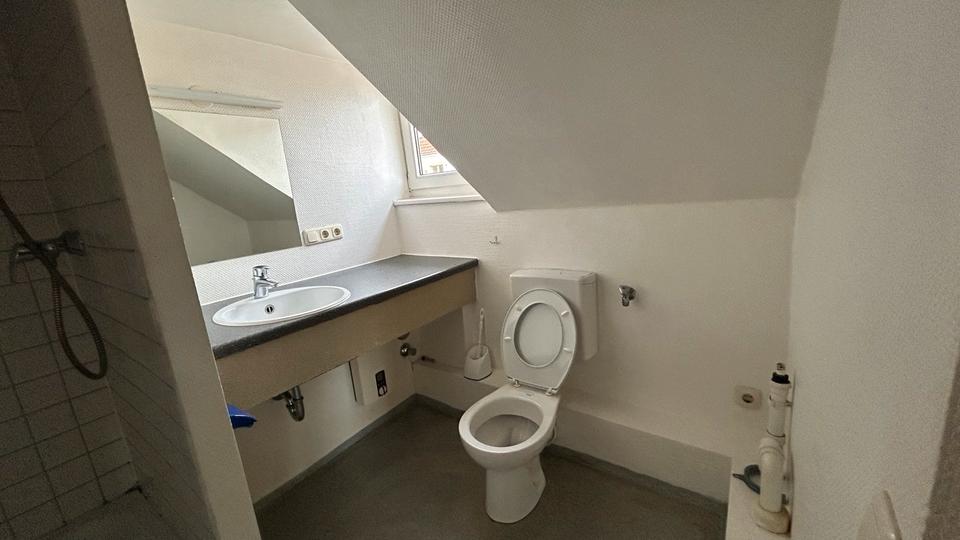 Dachgeschoßwohnung Hallbergmoos - 1 Zimmer, 18 m&sup2;, 540&euro; | Angebot:26661540