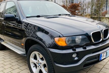 BMW X5 242.000 km 6.990 &euro; Frankfurt am Main 60435