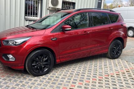 Ford Kuga 108.000 km 11.990 &euro; Chemnitz 09122