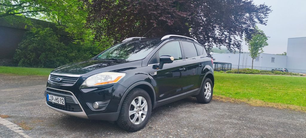 Ford Kuga 207.000 km 4.190 &euro; Extertal 32699