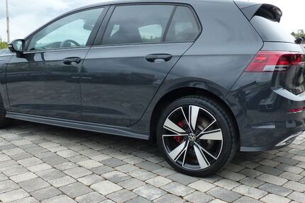 VW Golf 81.700 km 20.640 &euro; Wurmberg 75449