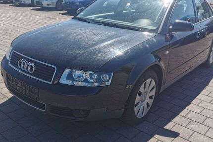 Audi A4 224.759 km 700 &euro; Altfalter 92548