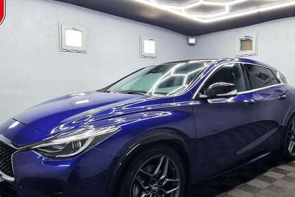 INFINITI Q30
