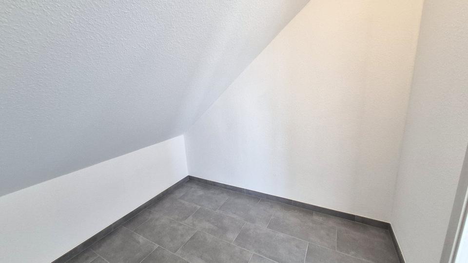Dachgeschoßwohnung Bad Neustadt an der Saale - 2 Zimmer, 74 m&sup2;, 780&euro; | Angebot:26399602