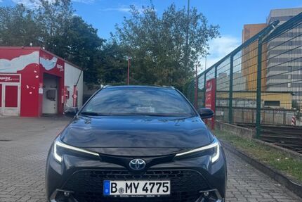 Toyota Corolla 23.000 km 32.000 &euro; Berlin 13359